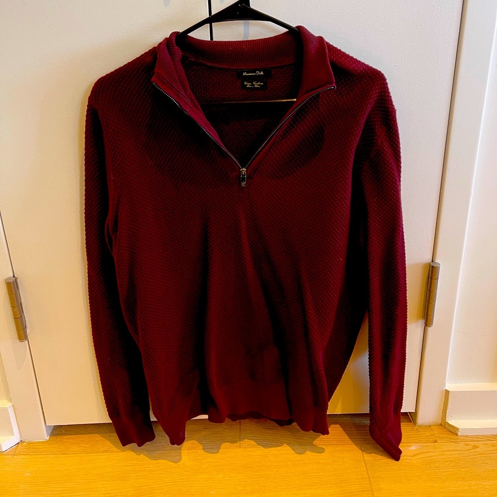 Men’s medium sweater